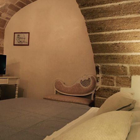 Palazzo Saraceno Hotel Tarente Buitenkant foto